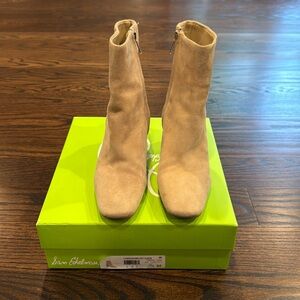 Sam Edelman Fawn Warm Oat Suede Bootie size 7.5